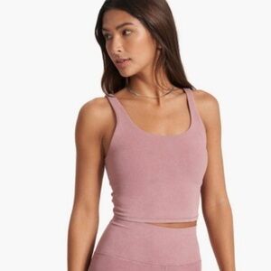 LIKE NEW Vuori Daily Crop - Washed Marsala - Size Medium